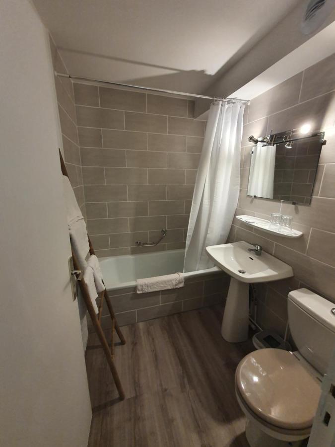 Hotel Du Grand Lac Laffrey Buitenkant foto